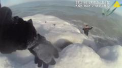 video-captures-moment-chicago-police-form-human-chain-to-rescue-man-and-dog-from-frozen-lake-michigan
