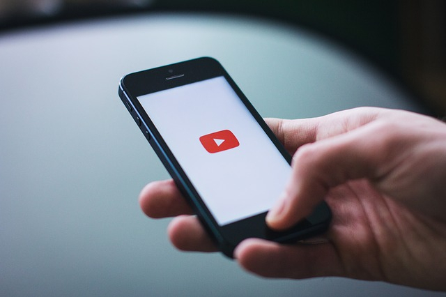 YouTube YouTube