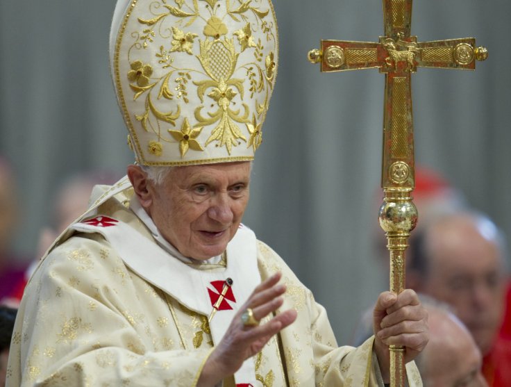 Pope Benedict XVI gives blessings at the Saint Peter`s Basilica at the Vatican in Rome during the Thanksgiving mass for the new cardinals in Vatican City, Vatican, 19 February 2012. Pope Benedict XVI wants to resign. The Italian news agency ANSA announced