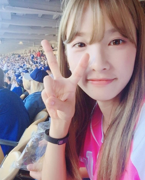 Rainbow's Jisook