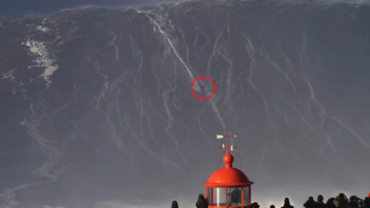 Sebastian Steudtner (encircled) riding the 115-ft waveYouTube