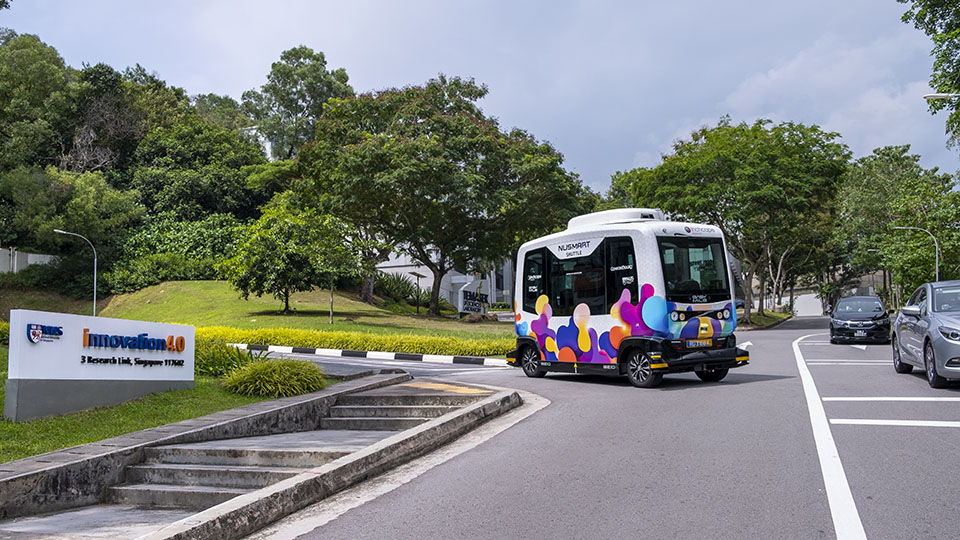 The autonomous NUSmart Shuttle will run alongside regular buses, cars and motorcycles in a year-long study which will begin on 25 May 2019