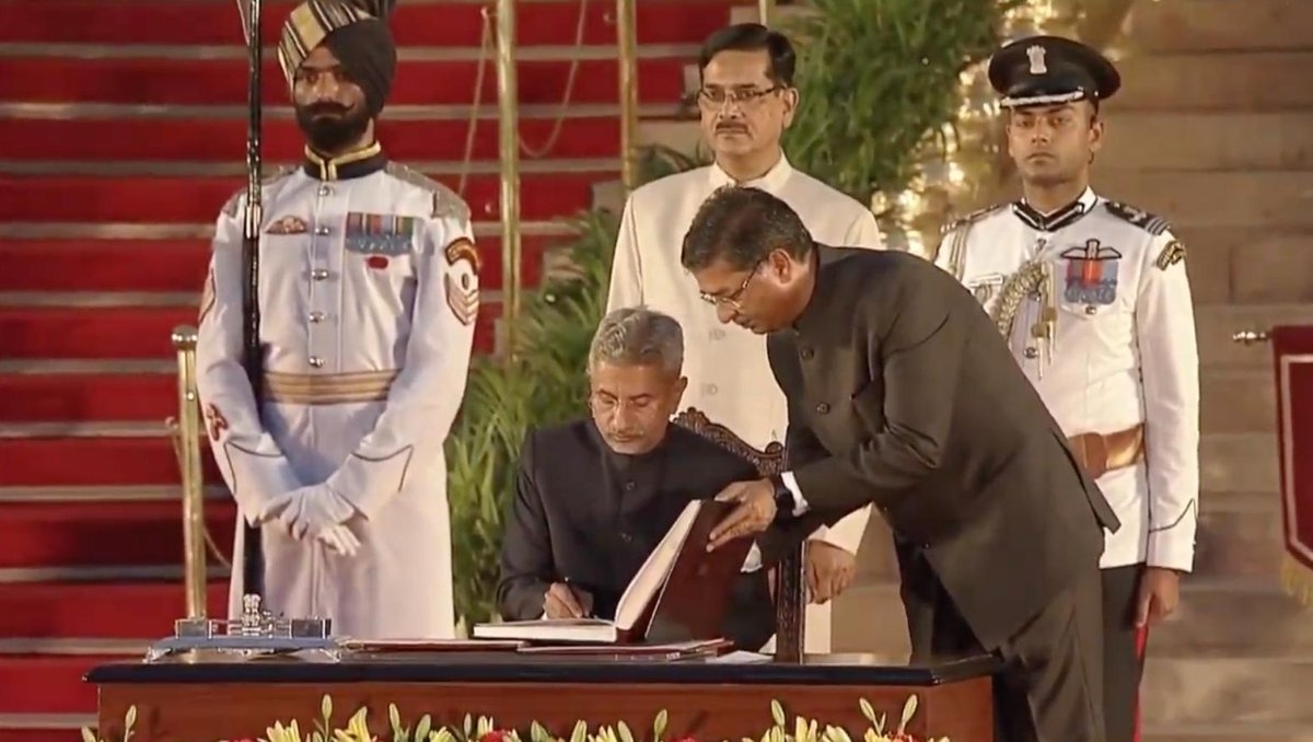 Former Foreign secretary S. Jaishankar takes oath as Union Minister at a swearing-in ceremony at Rashtrapati Bhavan in New Delhi on May 30, 2019. 