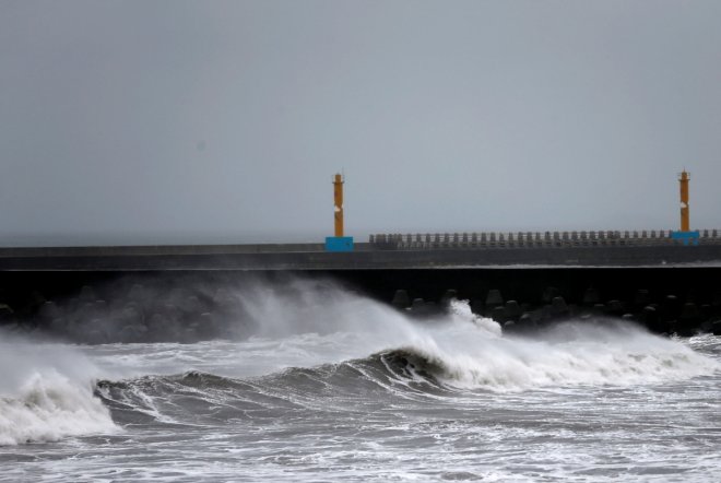 China issues yellow alert for Typhoon Malakas; secong typhoon in a week China issues yellow alert for Typhoon Malakas; secong typhoon in a week