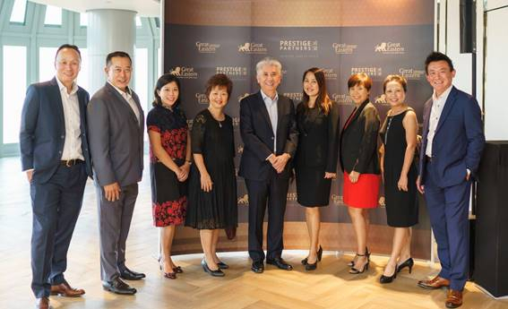 Khor Hock Seng, Group CEO of Great Eastern, and Ben Tan, MD of Regional Agency/FA and Bancassurance, celebrate the launch of Prestige Partners with Great Eastern’s financial representatives Khor Hock Seng, Group CEO of Great Eastern, and Ben Tan, MD of Regional Agency/FA and Bancassurance, celebrate the launch of Prestige Partners with Great Eastern’s financial representatives