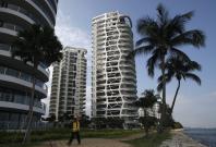 Singapore property prices fall
