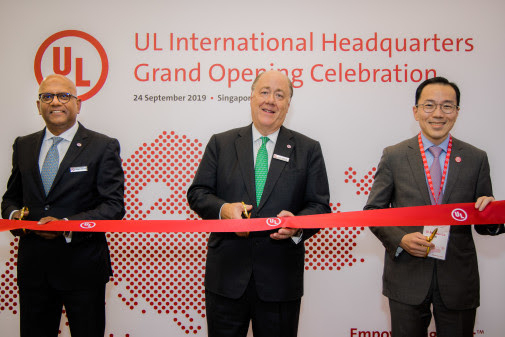 From left to right: Sajeev Jesudas, President of UL International, Keith Williams, CEO of UL LLC, Dr. Beh Swan Gin, Chairman of Singapore Economic Development Board (EDB) at the opening ceremony of UL's international headquarters