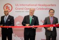 From left to right: Sajeev Jesudas, President of UL International, Keith Williams, CEO of UL LLC, Dr. Beh Swan Gin, Chairman of Singapore Economic Development Board (EDB) at the opening ceremony of UL's international headquarters