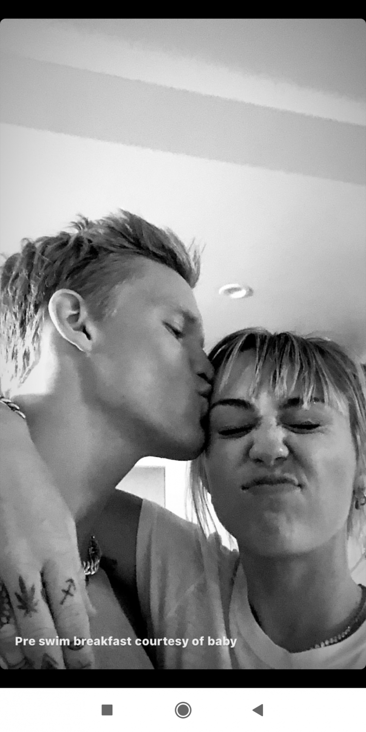 Cody Simpson Kissing Miley Cyrus