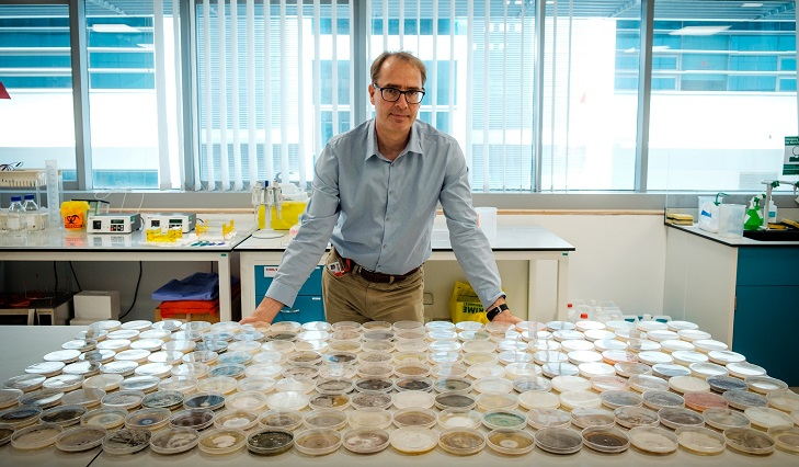 NTU genomics professor Stephan Schuster