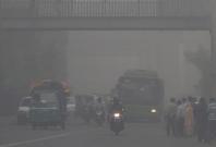 Delhi engulfed in thick smog