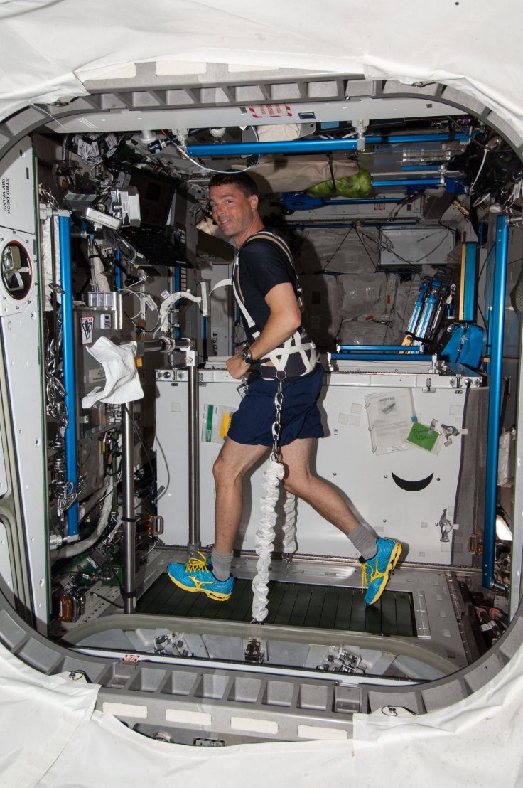 astronaut exercise