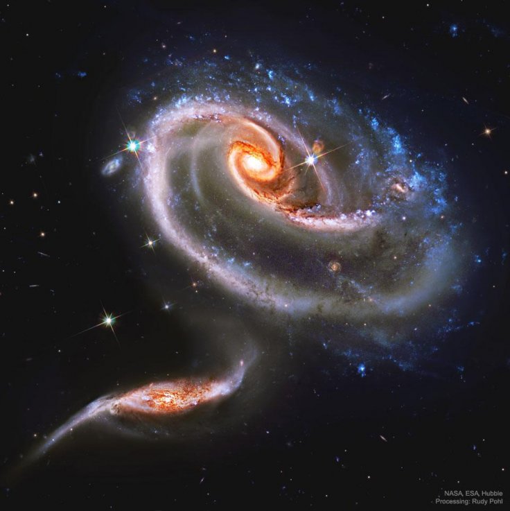 Nasa Witnesses Two Spiral Galaxies Locked In Titanic Battle