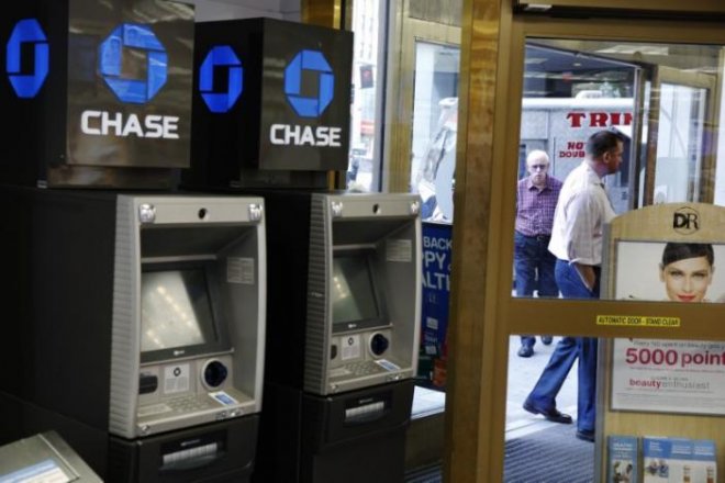 JPMorgan prepares to pull Chase ATMs from Walgreens stores JPMorgan prepares to pull Chase ATMs from Walgreens stores