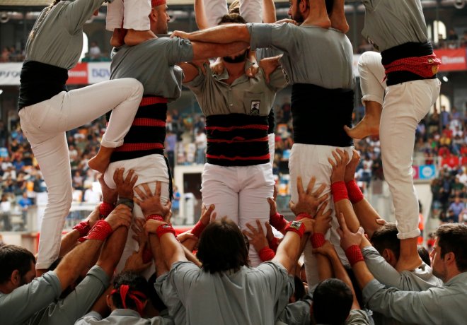 Spain human tower competition