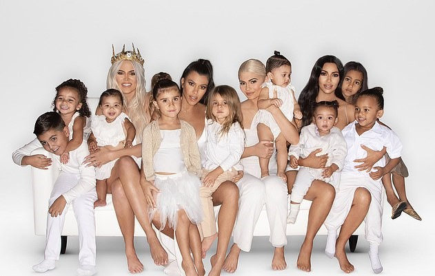 kardashians christmas card