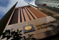 Singapore assets under management growth declines year-on-year