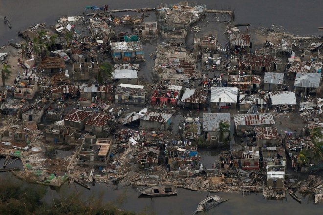 Hurricane Matthew: Florida braces for devastating storm, nearly 300 dead in Haiti Hurricane Matthew: Florida braces for devastating storm, nearly 300 dead in Haiti