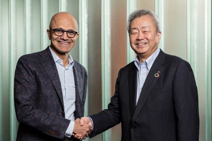 Microsoft CEO Satya Nadella (left), and Jun Sawada, President and CEO of NTT Corporation