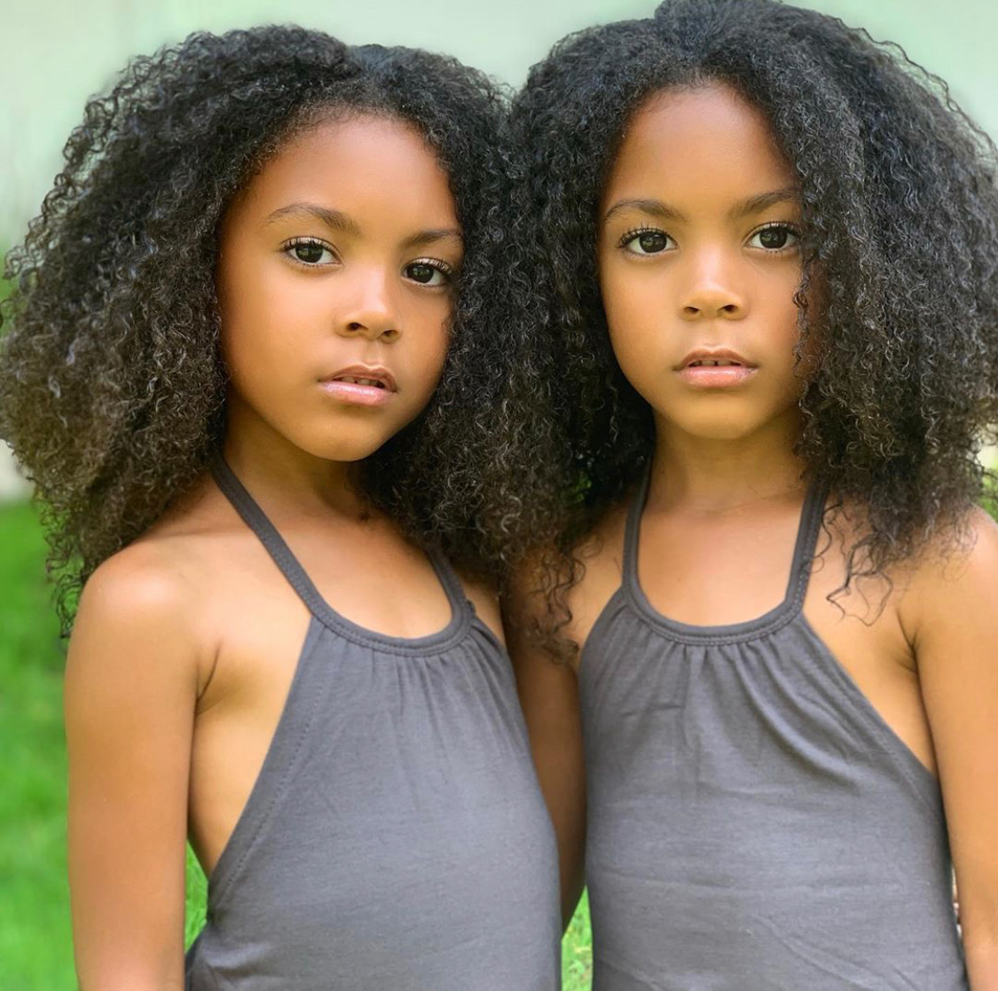among-identical-twins-with-autism-the-severity-of-symptoms-varies