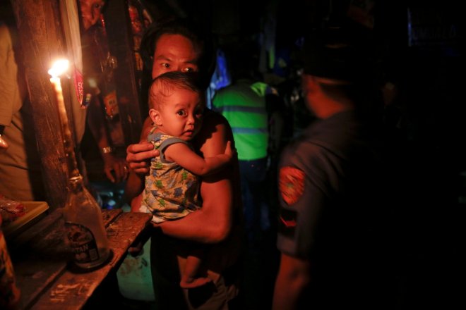 The tussle between life and death amid Philippines drug war (PHOTOS)