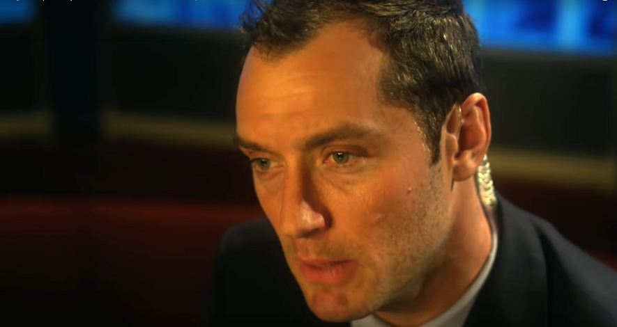 Jude Law in Contagion movie Hollywood