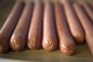 Malaysia plans not to ban hotdogs or revoke halal certifications