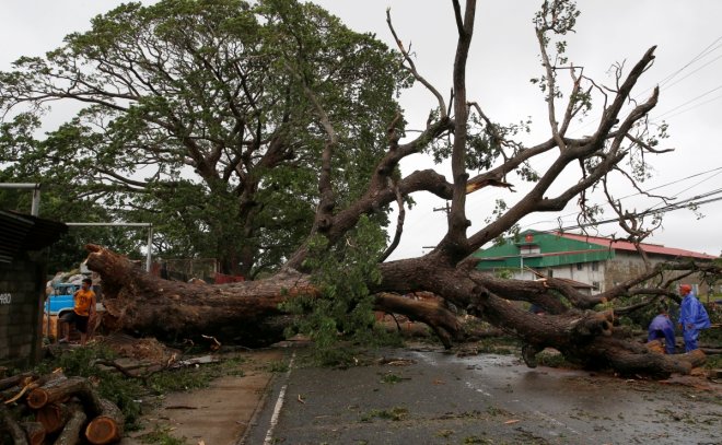 Super Typhoon Haima causes destruction as it slams into northern Philippines (PHOTOS) Super Typhoon Haima causes destruction as it slams into northern Philippines (PHOTOS)