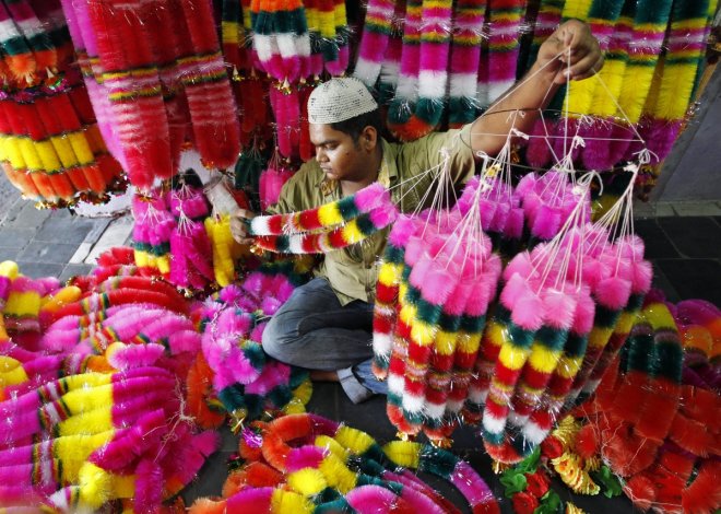 India braces for the upcoming Diwali celebration (PICTURES)