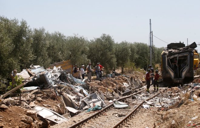 Train derailed Train derailed