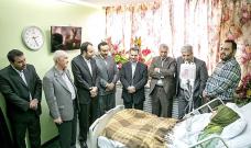 Photo of eight Iranian officials visiting Iran vice-president Masoumeh Ebtekar at the hospital goes viral