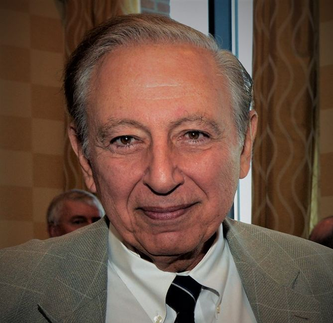 Dr. Robert Gallo