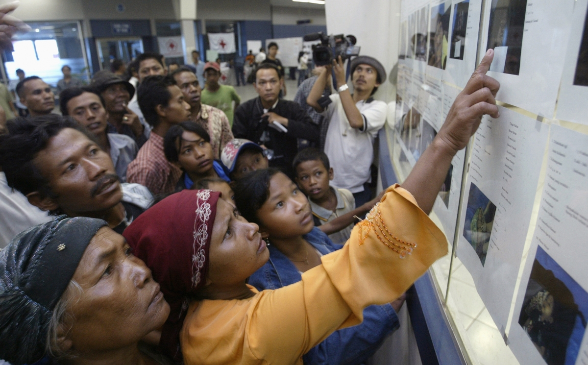 At least 21 dead in speedboat accident off Batam, search teams hunt for dozens missing