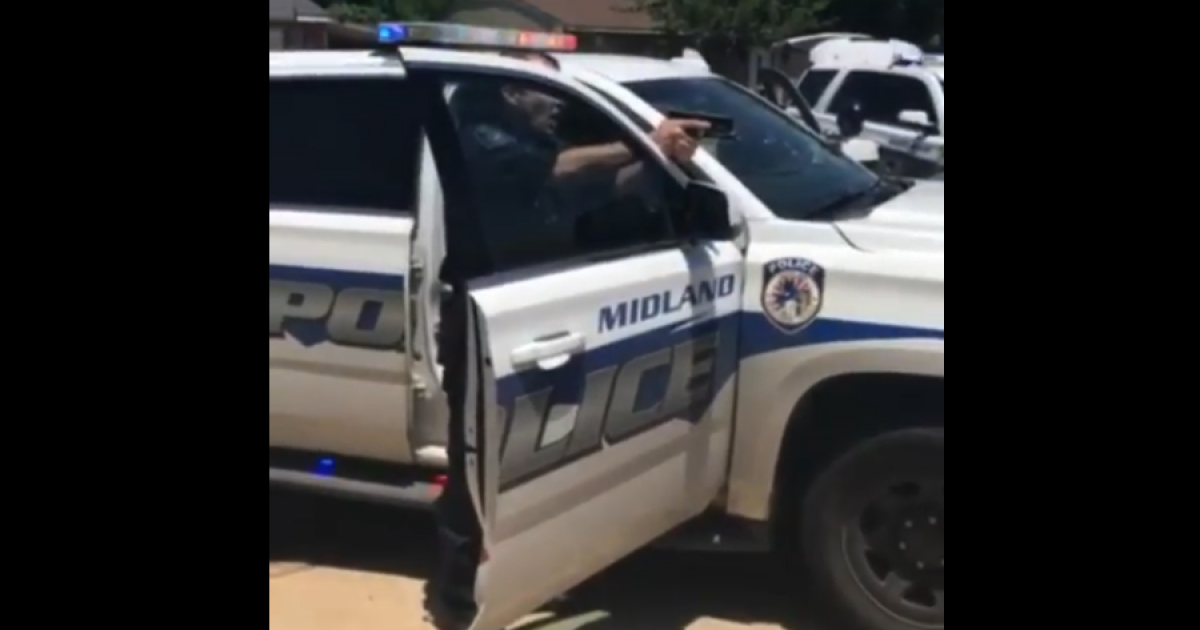 Gunpoint Scared After George Floyd, Texas Police Arrest at Gunpoint Scared, Un...