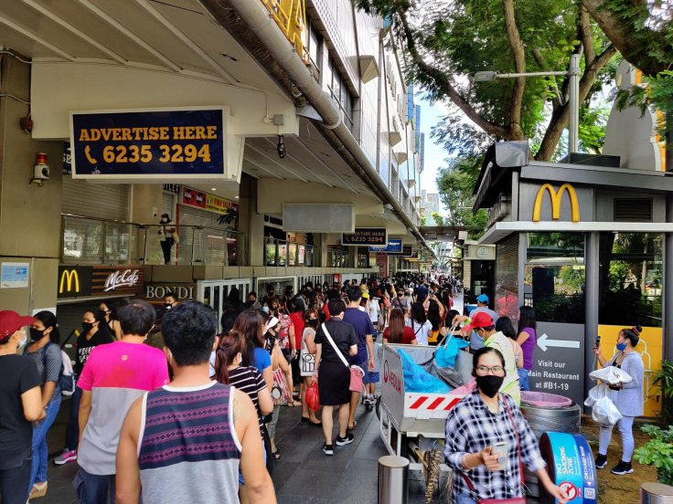 Singapore crowd