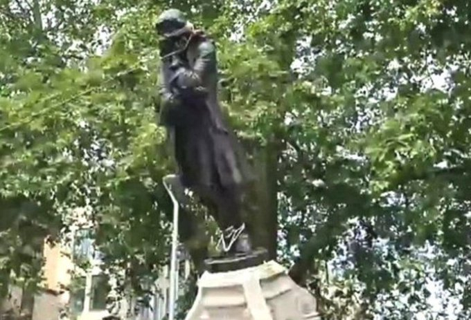 Edward Colston statue toppled