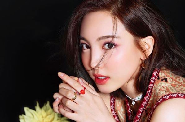 TWICE Nayeon's Stalker Allegedly Threatens To Kill Her If She