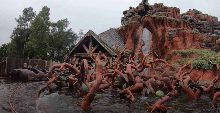 Splash Mountain ride Splash Mountain ride