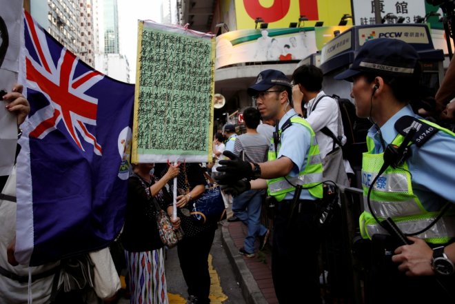 Hong Kong in chaos as thousands of anti-China protestors clash with police (PHOTOS)