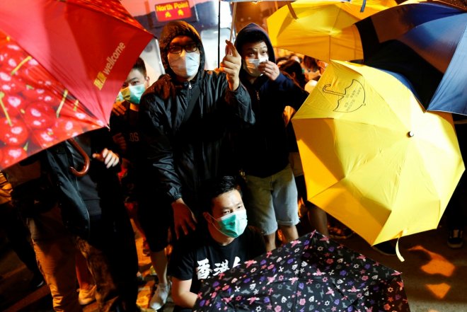 Hong Kong in chaos as thousands of anti-China protestors clash with police (PHOTOS)
