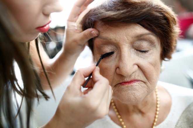 Glimpses of Holocaust Survivors' Beauty Pageant 2016