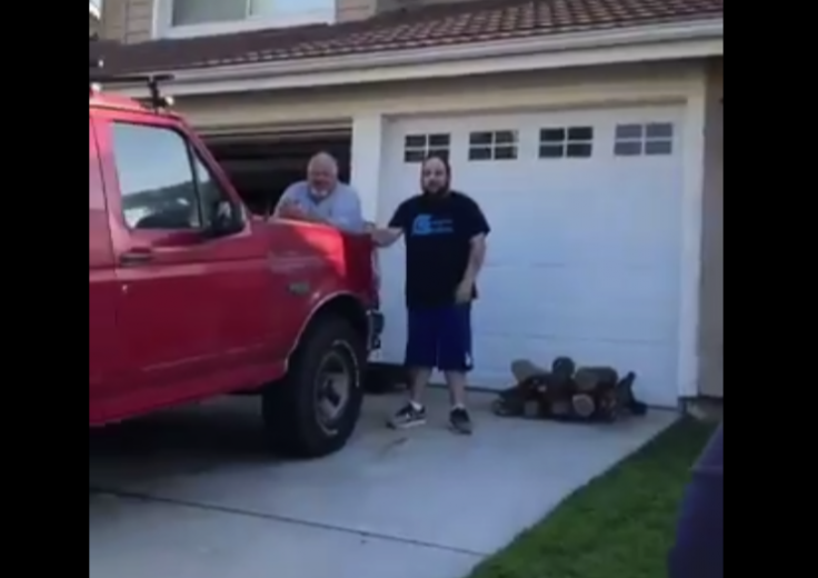 racist man in Santa Clarita