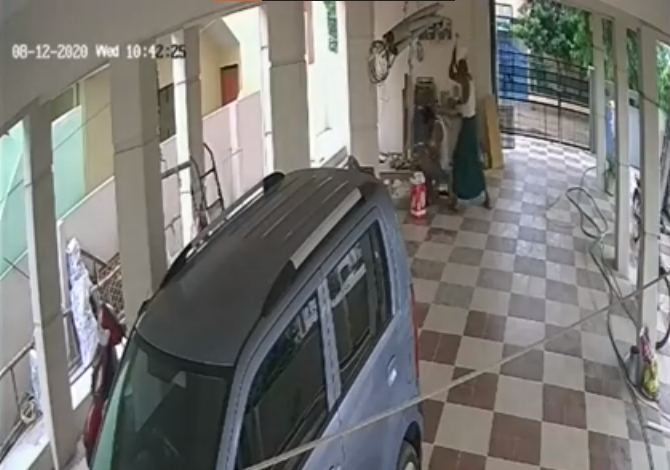 Father murders son with a hammer