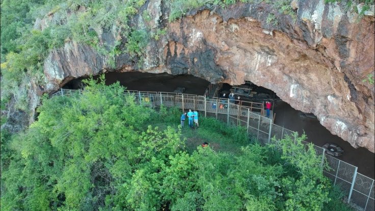 Border cave