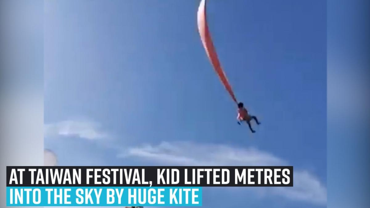 Shocking Video 3 Year Old Girl Twists And Turns In The Sky Tangled With Giant Kite During Taiwan Festival