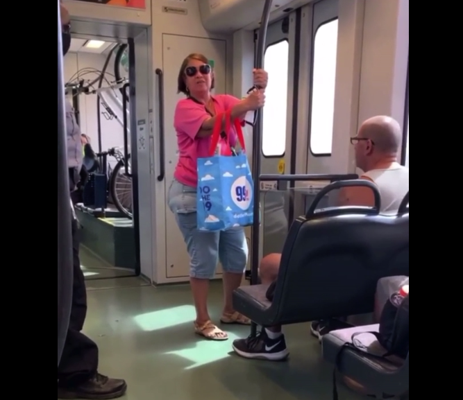 Racist Karen, Racist Karen,