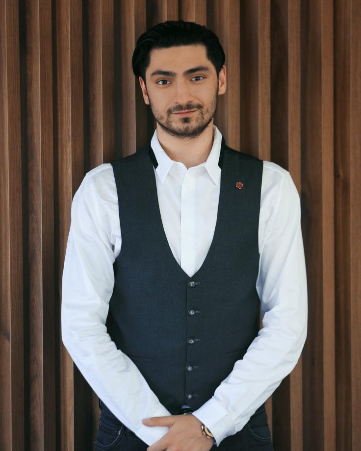 Sanan Sanani Sanan Sanani