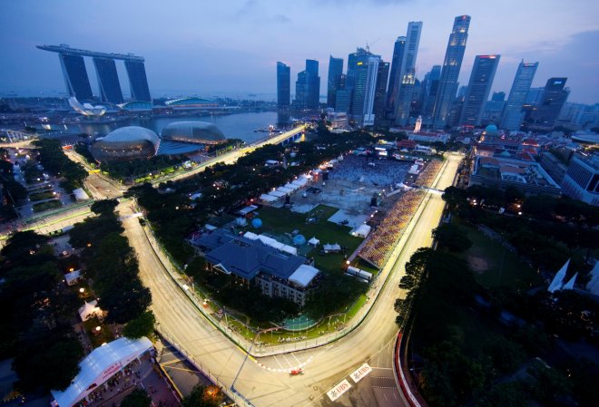 Minister Lawrence Wong unveils development plans for Jurong Lake Gardens central and east at exhibition