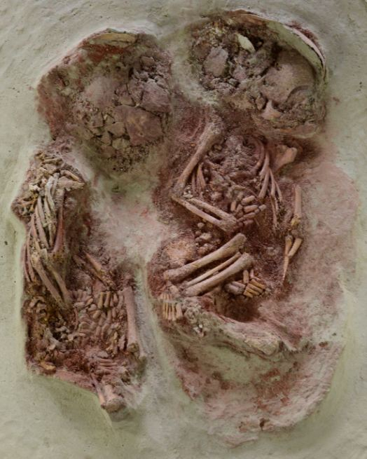 Infant double burial