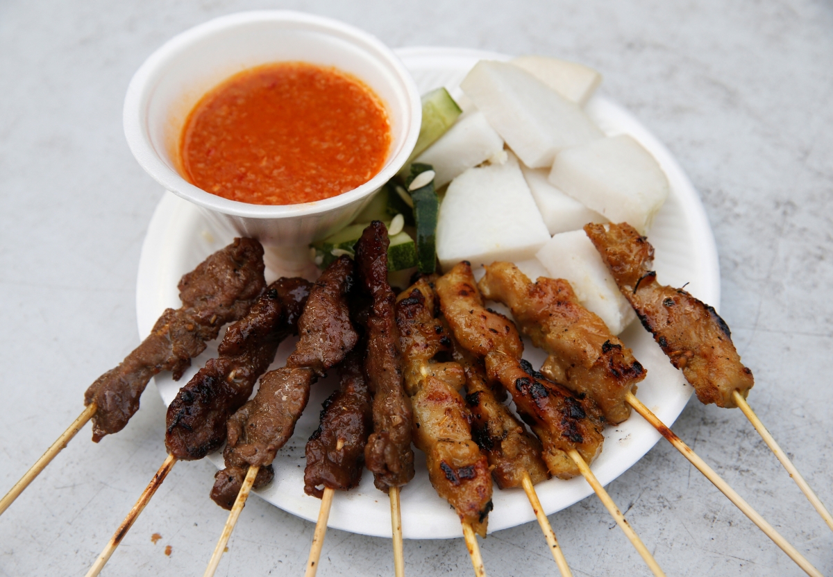 Foodies can get a glimpse of Singapore's best street food